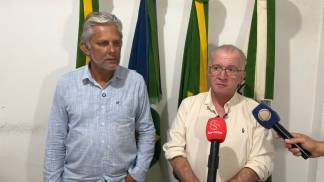 AMAURICIO CORDEIRO E PREFEITO NEI DA FARMACIA