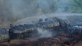 CARRETA PEGA FOGO EM GUARANTÃ