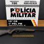 Polícia Militar prende homem por violência doméstica e apreende arma de fogo em residência